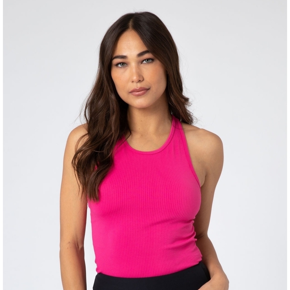 Vibrant Savvi Dockery Pink Ribbed Racerback TankTop Size Women's MED Athleisure